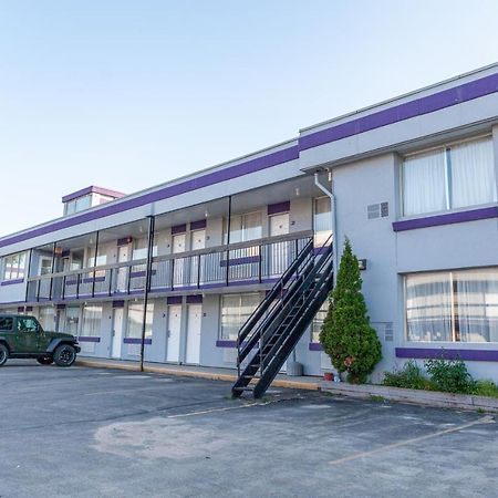 Knights Inn North Bay Ngoại thất bức ảnh